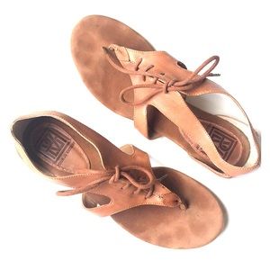 Pour La Victoire Leather Gladiator Flats